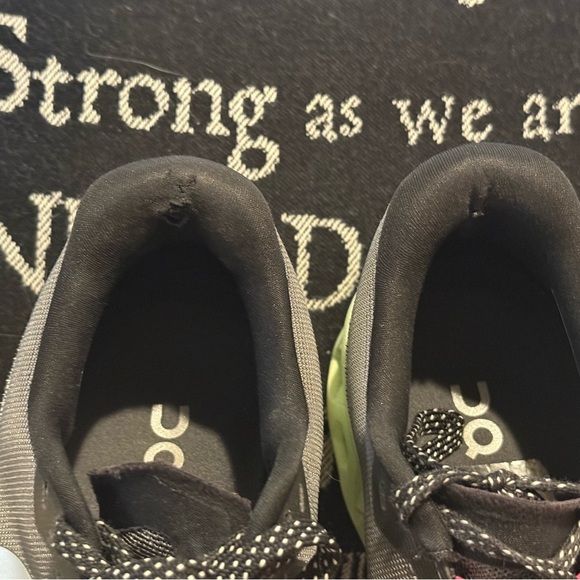 On Running Black and White Athletic Shoes - Picture 5 of 10